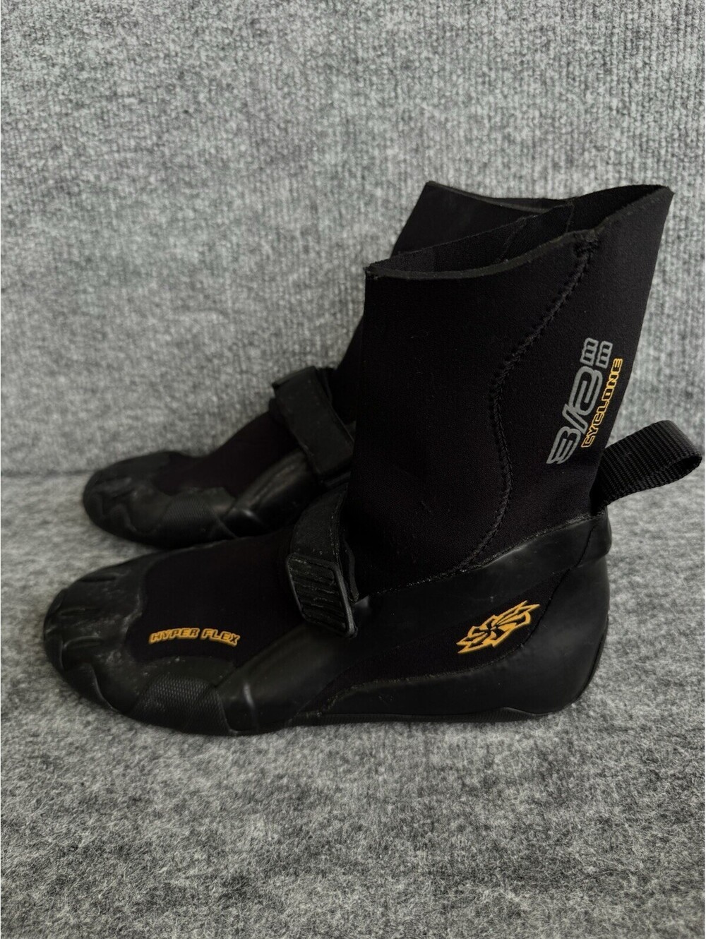 Body Glove 3/2mm Cyclone Hyper Flex Surf Boots Size 7 Neoprene Water Shoes